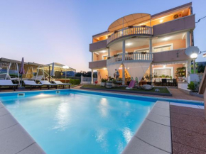  Apartment Villa Saba-1  Трогир